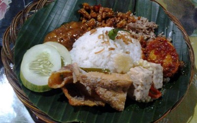 Kangen Menu Khas Pekalongan? Mampir Saja Ke Tauto Tebet!