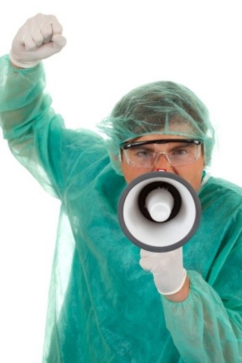 Kampanye Kesehatan Terunik, Goyang Dada Raksasa Hingga Bugil di Kalender