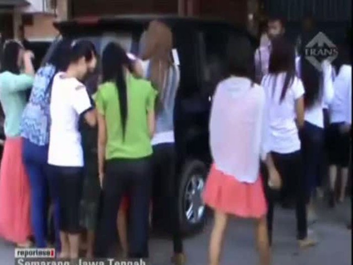 Polisi dan Satpol PP Periksa Panti Pijat