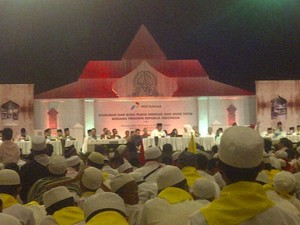 Buka Bareng 5.000 Anak Yatim, SBY Nyanyikan Lagu Alhamdulillah