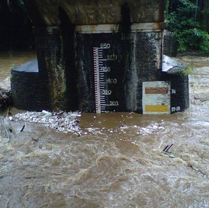 Curah Hujan Tinggi, Pintu Air di Depok Siaga III