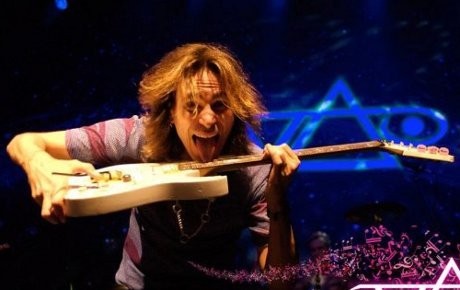 5 Alasan Nonton Konser Steve Vai Malam Ini 5 Alasan Nonton Konser Steve Vai Malam Ini