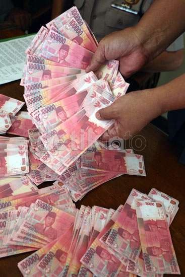 Tiap Bulan Beredar 4.000 Lembar Uang Palsu di Indonesia