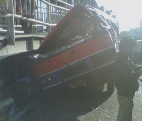 Metromini yang Dirusak Warga di Pulogadung Tabrak Siswi SMP