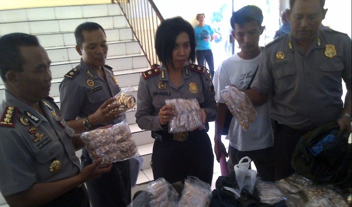 Tak Dilengkapi Dokumen, Emas 3 Kg Diamankan Polisi di Semarang