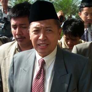 Hamzah Haz Sambangi Jokowi di Balai Kota