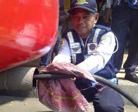 Bus Pakai Ban Vulkanisir Bebas Beroperasi di Pantura