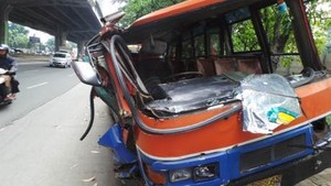  Kopling Metro Mini Diikat Karet Tapi Lolos Uji KIR, Ini Jawaban Kadishub