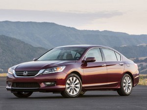 Honda Tarik Sedan Accord di Amerika