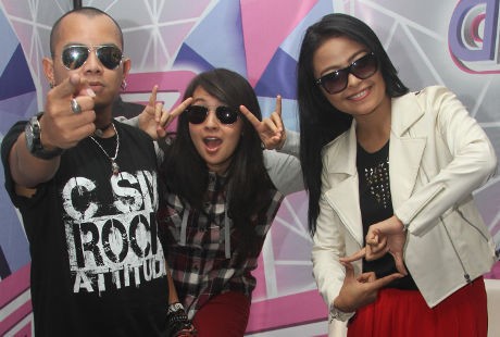 Setelah Nidji, Kotak Juga Akan Syuting Video Klip Bareng Pemain MU