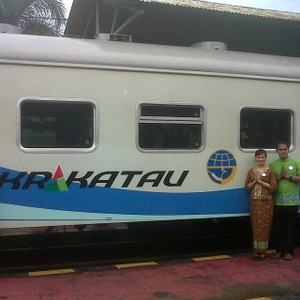 Ini Penampakan KA Krakatau Merak-Madiun