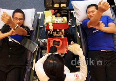 Antisipasi Stok Menipis, NasDem Gelar Donor Darah