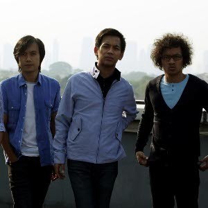 dMasiv, Cerita Itikaf, Lagu Religi dan Saat Terbaik
