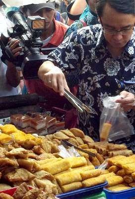 Sidak Takjil di Benhil, BPOM: 21% Tak Penuhi Syarat Kesehatan 