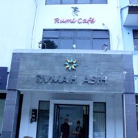 Kafe Rumi, Pelepas Dahaga Ruhani