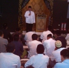 Buka Puasa Bareng, Ini Pesan Aher kepada Ratusan Napi Rutan Kebon Waru