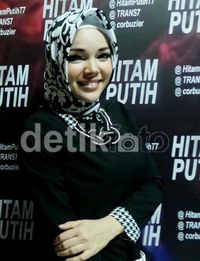 Artis-artis Yang Masuk Islam