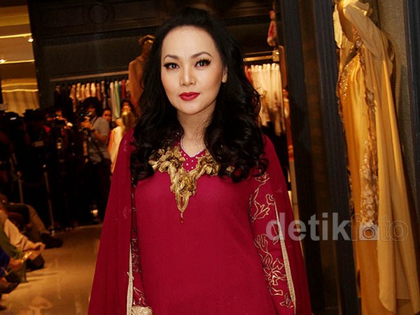 Royal Kaftan Dewi Gita