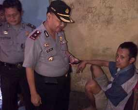 Lapar, Pria Stres Nekat Bakar Rumahnya Sendiri