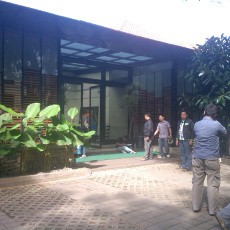 Nihil Papan Nama, Kafe Tempat Nikita Berantem Itu Terselubung?