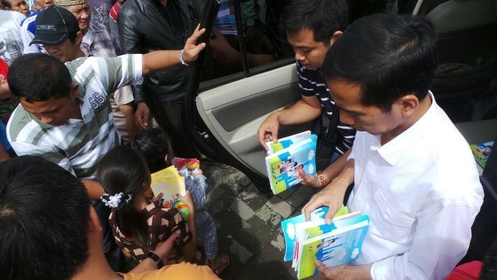 Open House ala Jokowi Saat Lebaran: Blusukan