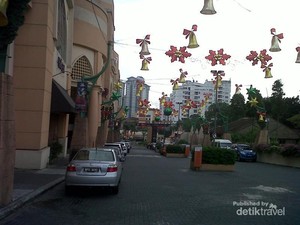 Berwisata Seru di Sunway Lagoon Malaysia