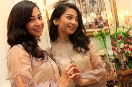 Istana Baru Nikita Willy Penuh dengan Kristal