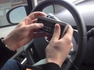 Diretas, Mobil Ini Disetir Kontroler Nintendo