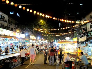 Jalan Alor, Surga Kuliner Malam di Kuala Lumpur