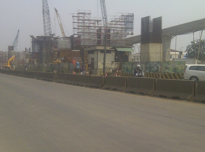 Kondisi Luar Pelabuhan Tanjung Priok Macet Parah, di Dalam Lancar