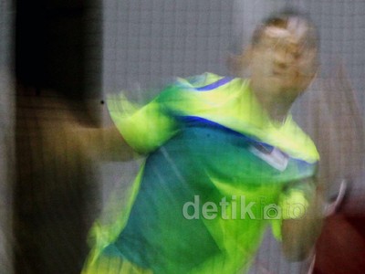 Demi Kejuaraan Dunia, Sony Berlatih Keras