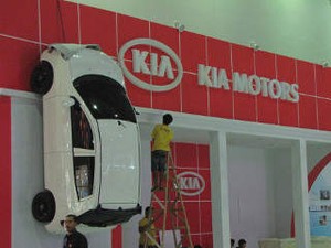 Sambut Lebaran, KIA Siapkan Tiket Umroh untuk Pengguna Mobil