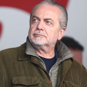 Si Gila De Laurentiis, Sang Produser Kebangkitan Napoli