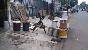Jualan Bedug 24 Jam di Tanah Abang, Tradisi yang Sudah Turun Temurun