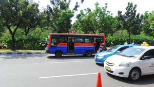 Kunci Hilang, Metro Mini 47 Peserta Demo Masih Ngetem di Balai Kota