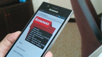 Smartphone yang rencananya segera dilepas di pasaran Indonesia ini akan dibanderol Rp 5,5 juta. Terkait beberapa faktor, harga tersebut lebih tinggi dari perkiraan banderol sebelumnya yang senilai Rp 4,9 juta.