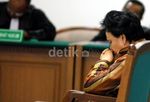 Ratna Dewi Dituntut 5 Tahun Penjara