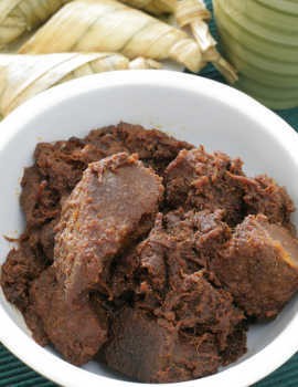 Rendang Daging dan Rendang Paru Siap Jadi Teman Makan Ketupat