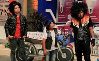 Raffi Ahmad saat syuting program 'Yuk Kita Sahur'.