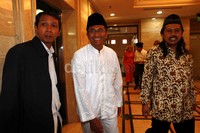 Dahlan Iskan tiba di Kantor PBNU, Jakarta.