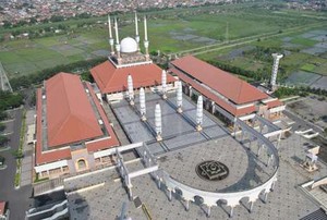 Indahnya Masjid Nabawi di Semarang