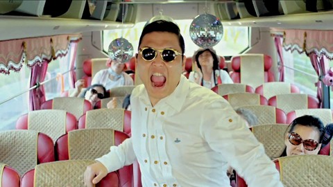 Psy Selesaikan 3 Lagu untuk Album Baru