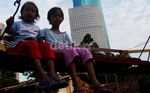 Komidi Ombak Antar Anak-anak Berbuka