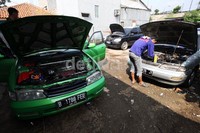 Sebagian besar warga yang hendak pulang kampung dengan kendaraan pribadi, ramai-ramai mendatangi bengkel untuk melakukan servis.