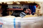 Jelang Lebaran Omset Reparasi Sofa Meningkat