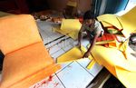 Jelang Lebaran Omset Reparasi Sofa Meningkat