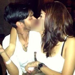 Nikita Mirzani Soal Foto Mesra: Lidah Aku Cuma Keluar ke Arah Bibir Onad