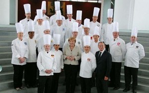 Para Chef Pemimpin Dunia Memasak Untuk 200 Warga New York