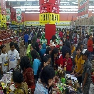 Ini 73 Gerai Carrefour Yang Gelar Midnight Sale Malam Nanti