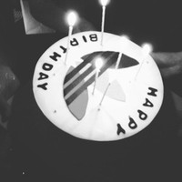 Taeyeon mengunggah sebuah video SNSD merayakan ulang tahun Tiffany. (Instagram)